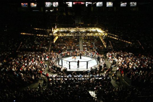 UFC welterweight champion Georges St-Pierre has rushed to the defence of his “friend” Rory MacDonald who has been criticised for the nature of his win over Jake Ellenberger last weekend.
