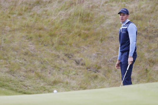 Henrik Stenson has won the South African Open by three shots.