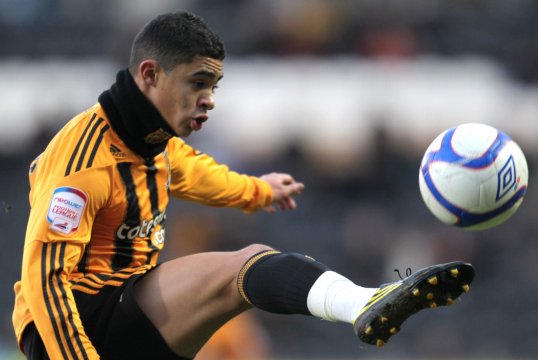 Cameron Stewart has left Hull City to join Blackburn Rovers on loan until the end of the season.