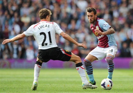 Liverpool midfielder Lucas Leiva says he plans on working hard to secure a place in Luiz Felipe Scolari's squad for the 2014 World Cup.