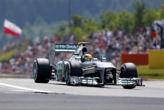 Lewis Hamilton grabbed pole position at the German Grand Prix at the Nurburgring after a fantastic last lap by the Englishman.