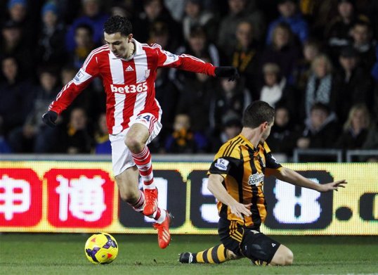 On-loan Liverpool winger Oussama Assaidi has been handed a start for Stoke City against Manchester United.