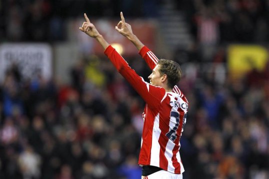 Stoke City manager Mark Hughes has given striker Peter Crouch the duty of leading the line for his side’s away trip to Hull City this evening.