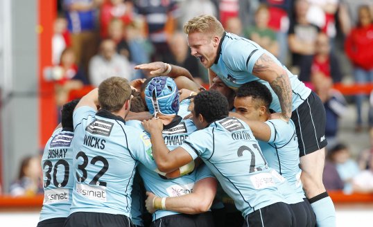 London Broncos and the Wakefield Wildcats both recorded victories in the Super League on Sunday.