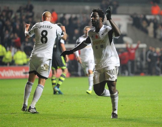Swansea City manager Michael Laudrup has included some squad players in his starting lineup for tonight's Europa League game against Valencia.