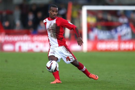 Swindon Town have signed Tottenham Hotspur trio defender Nathan Byrne and midfielders Dean Parrett and Massimo Luongo on loan until the end of the season.