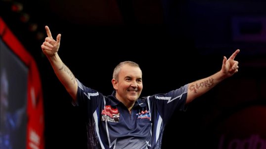 Phil Taylor won his 16th World Darts Championship last night defeating Michael van Gerwen 7-4 in the final at Alexandra Palace.