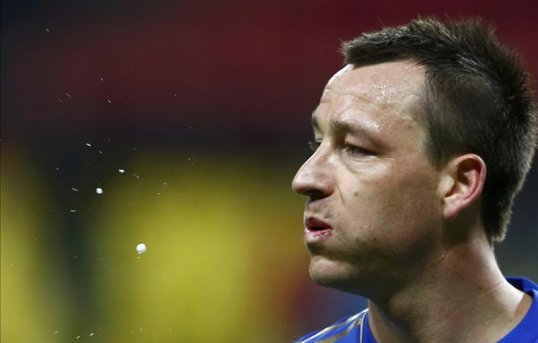 Chelsea captain John Terry refused to shake hands with FA chairman David Bernstein at the ceremony for the handing over the Champions League trophy to the city of London.