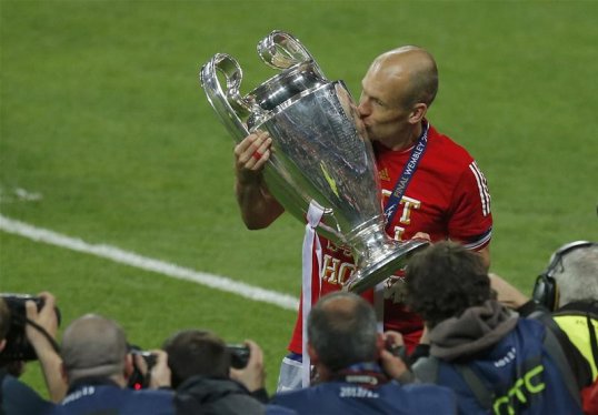 With the Champions League returning this week, SportsDirect News takes a look back at the five of the greatest teams to have won Europe’s elite competition.