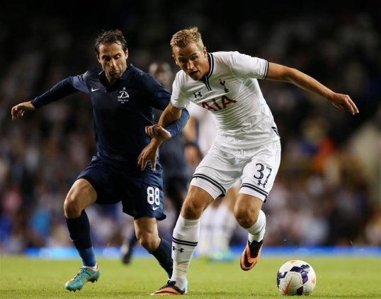 Tottenham Hotspur manager Andre Villas-Boas has revealed he expects striker Harry Kane to go out on loan.