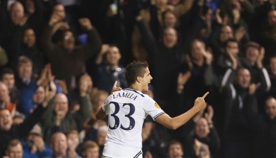 Tottenham Hotspur's capture of Erik Lamela was hard for the Roma supporters to take after a summer of departures, according to the club’s director of football Walter Sabatini.