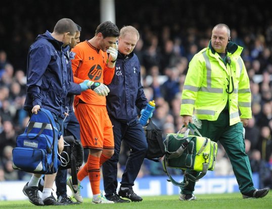 Tottenham have left goalkeeper Hugo Lloris out of their squad today after the Frenchman suffered concussion against Everton last weekend.