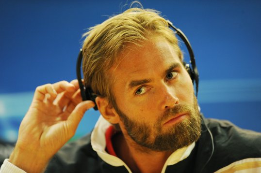 Former Aston Villa defender Olof Mellberg has signed for Danish champions FC Copenhagen.
