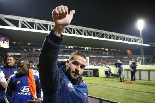 Lyon striker Lisandro Lopez is set to join Qatari outfit Al-Gharafa.