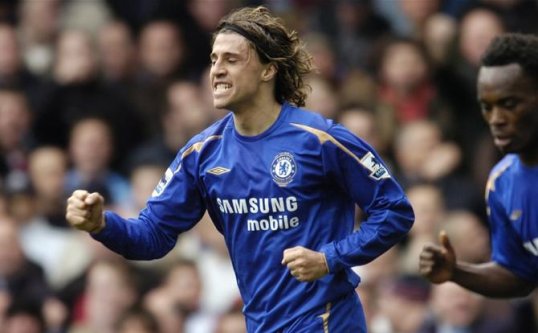 Watch Hernan Crespo’s live ‘Share the Sofa’ stream at half-time tonight and send us your questions for the former Chelsea striker throughout the games.