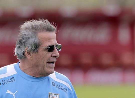 Uruguay’s hopes of qualifying for the 2014 World Cup in Brazil took a dent on Friday after a 1-1 draw with last-placed Paraguay.