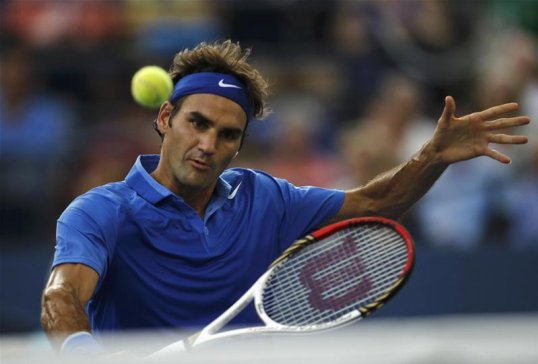 Roger Federer has been knocked out of the men’s singles competition at the US Open.