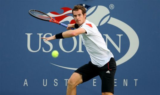 Andy Murray is through to the third round of the US Open after a battling performance against Argentina’s Leonardo Mayer.