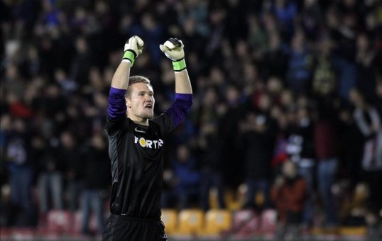 Sparta Prague goalkeeper Tomáš Vaclík thinks that his side can extend their unbeaten home run in the Europa League to 12 games when they face Chelsea on Thursday.