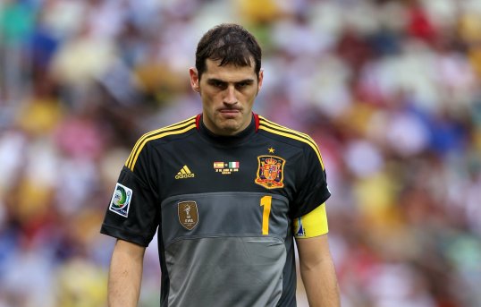 Barcelona goalkeeper Victor Valdes believes Carlo Ancelotti was wrong to pick Diego Lopez over Iker Casillas for Real Madrid’s opening La Liga fixture against Real Betis.