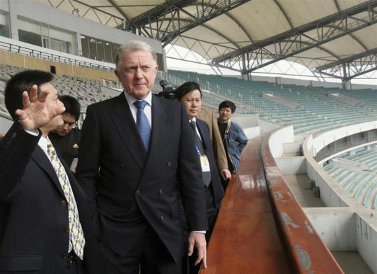 Hein Verbruggen, the UCI president from 1991 to 2005 and honorary member of the International Olympic Committee, has denied the UCI covered up positive doping tests by Lance Armstrong.