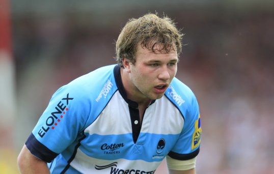 London Wasps have signed Worcester Warriors prop Matt Mullan from next season.