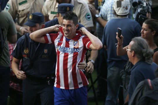 Atletico Madrid boss Diego Simeone said that his team’s new forward David Villa has a better football brain than Radamel Falcao who left for Monaco this summer.