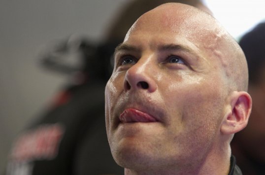 F1 legend Jacques Villeneuve has admitted that he is no fan of the drag reduction system and slammed its detrimental effect on total racing.
