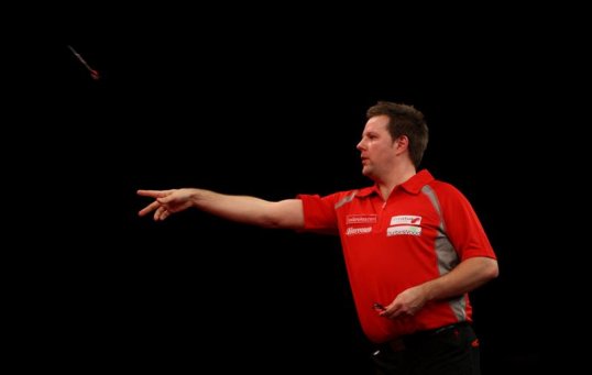 Two of the biggest names in world darts are warning the sport its pool of talent may dry up unless it extends a helping hand to the stars of tomorrow.