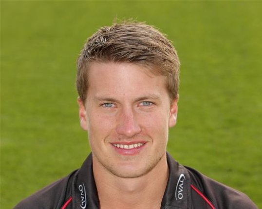 Leicestershire have secured the services of one-day captain Josh Cobb until the end of next season.