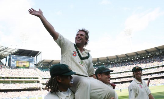Spin bowling legend Shane Warne could face a second ban after failing to name himself as the captain of Melbourne Stars during the Big Bash semi-final defeat to Perth Scorchers.