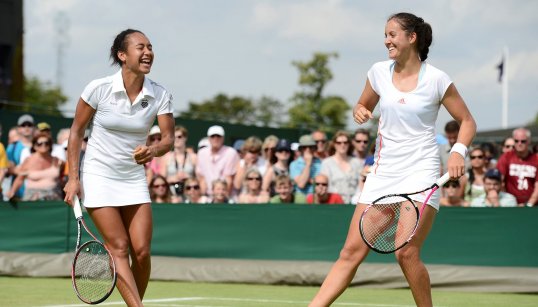 Britain’s top two females, Heather Watson and Laura Robson, have made to through to the quarter finals of the HP Open in Oaska.