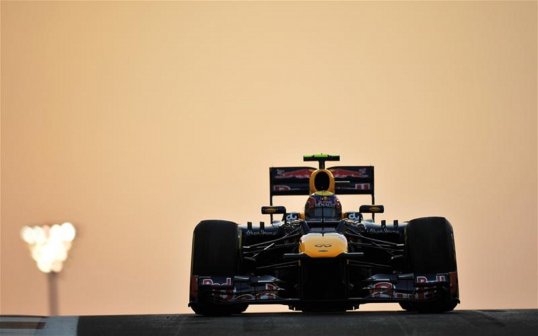 Red Bull driver Mark Webber has dismissed criticism from the team's advisor Helmut Marko that he struggles to cope with the pressure.