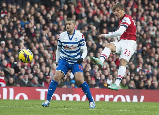 Arsenal manager Arsène Wenger has given his backing to Andrey Arshavin, calling him a