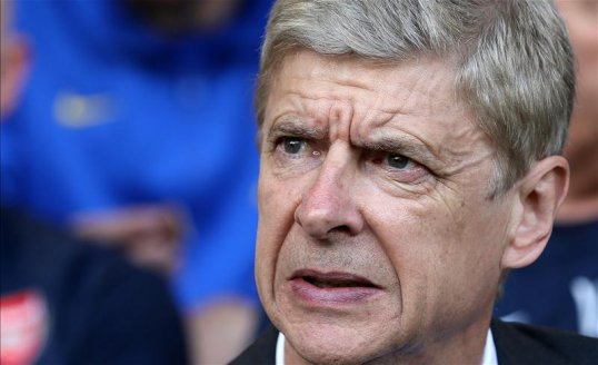 Arsenal manager Arsene Wenger says how a team copes with the build-up to pressure matches is crucial to success in knockout competition.