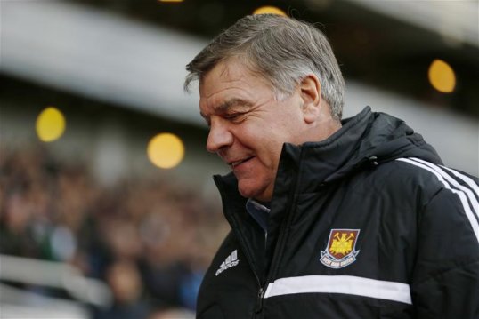 Manager Sam Allardyce has made seven changes for West Ham United’s League Cup quarter final against Tottenham Hotspur at White Hart Lane on Wednesday night.