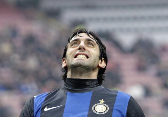 West Ham United are considering a move for veteran Inter Milan striker Diego Milito this January, SportsDirect News understands.