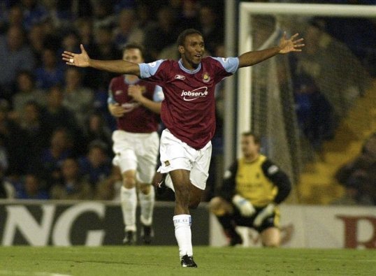 West Ham United fan and former striker Tony Cottee would love to see Jermain Defoe back at the club.