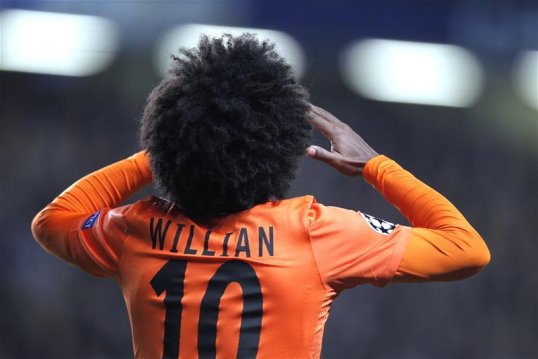 Shakhtar Donetsk midfielder Willian Borges da Silva has interest from Chelsea and Juventus for his services.