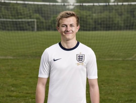 Arsenal midfielder Jack Wilshere has revealed the new Nike England kit in a picture on his Twitter account.