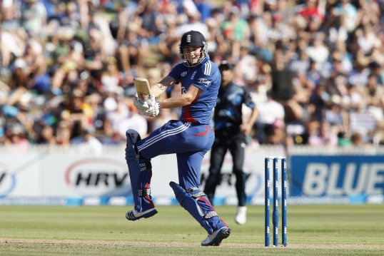 England bowler Chris Woakes is determined to i