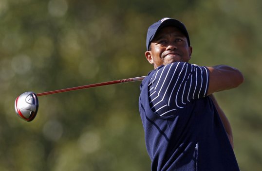 Former world number one Tiger Woods has apologised to each of the US team’s Ryder Cup rookies for his poor performance at Medinah.