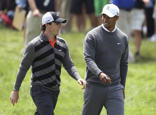 Tiger Woods has backed Rory McIlroy to win a tournament before the end of the year after the Ulsterman defeated him in an exhibition tournament.