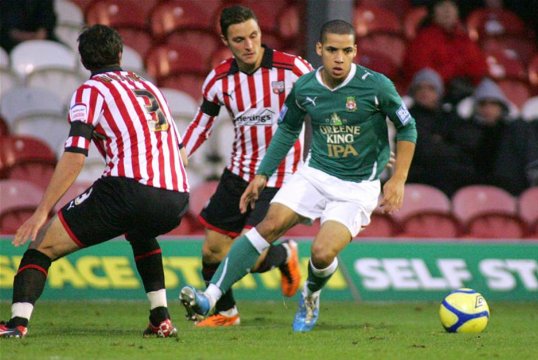 York City have signed Swansea City defender Curtis Oben on a one-month loan deal.