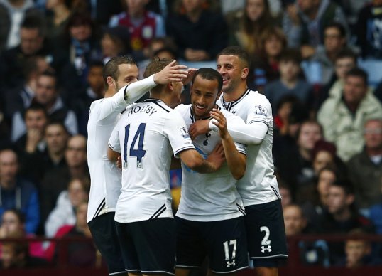 Former Manchester United striker Dwight Yorke believes Tottenham Hotspur are Premier League title contenders.