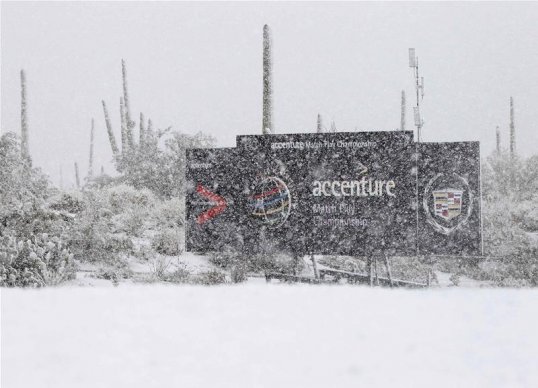 Snow restricted the Accenture Match Play Championship in Arizona to just four hours play on day one.