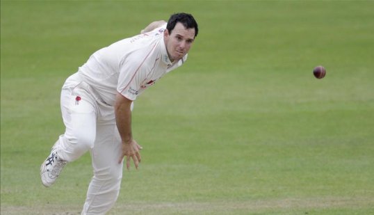 Glamorgan secured their first win of the season with a 10-wicket victory over Worcestershire on day four of the County Championship in Cardiff.